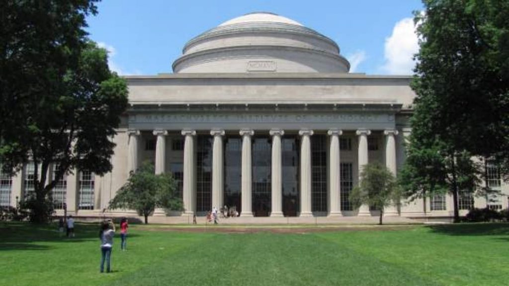 campus MIT